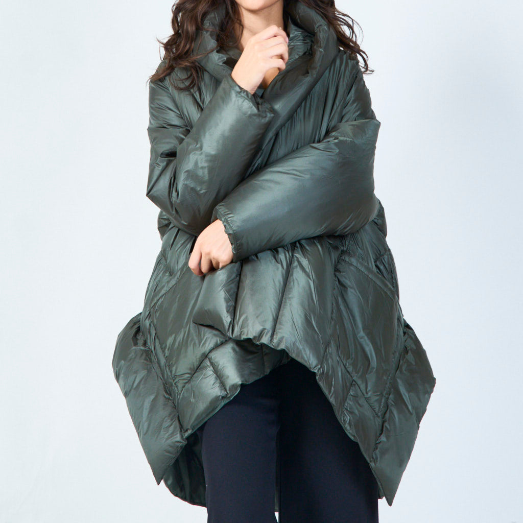 Oversized Pufuf Jacke mit besonderer Silhouette