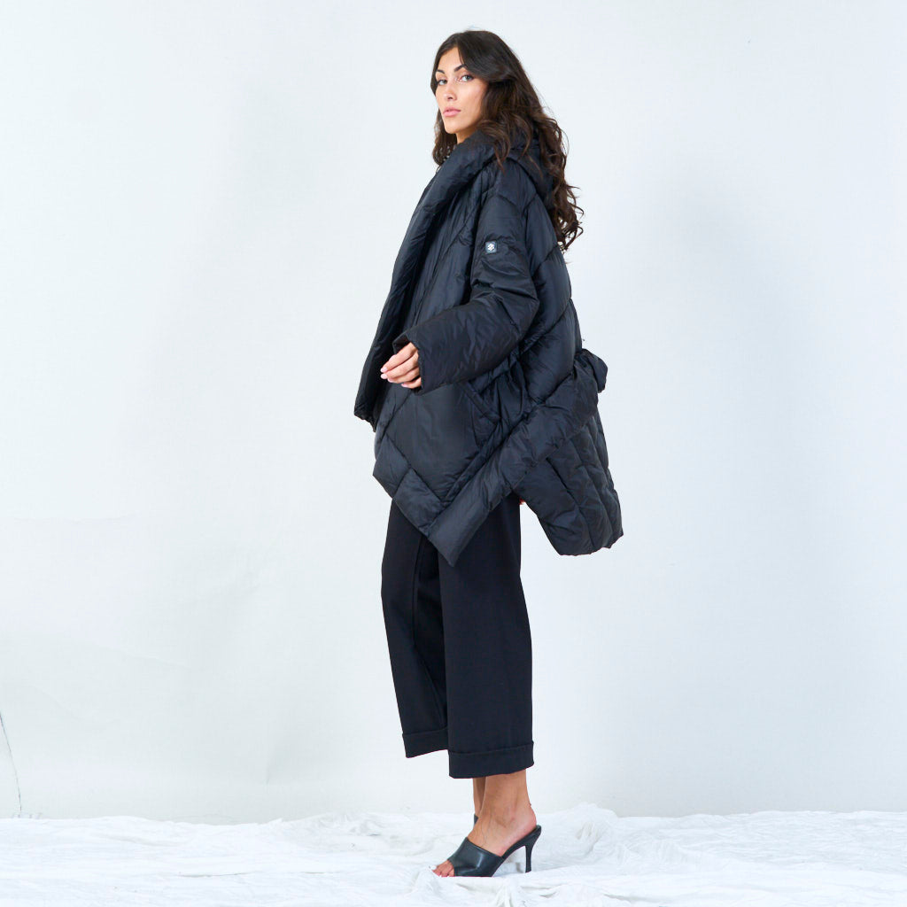 Oversized Pufuf Jacke mit besonderer Silhouette